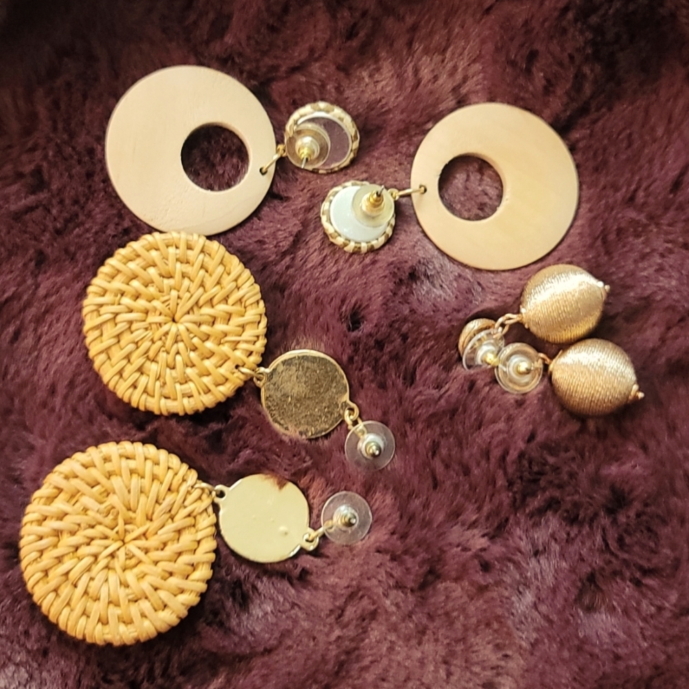 Drop Earings - Picture 2 of 5